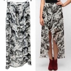 Black + White High Low Skirt